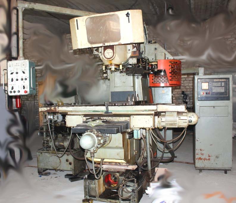 Фото фрезерного верстата СВМ1Ф4